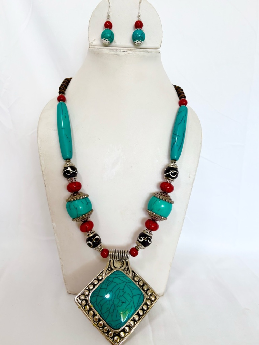 Handmade big pendant long necklace with Earring set